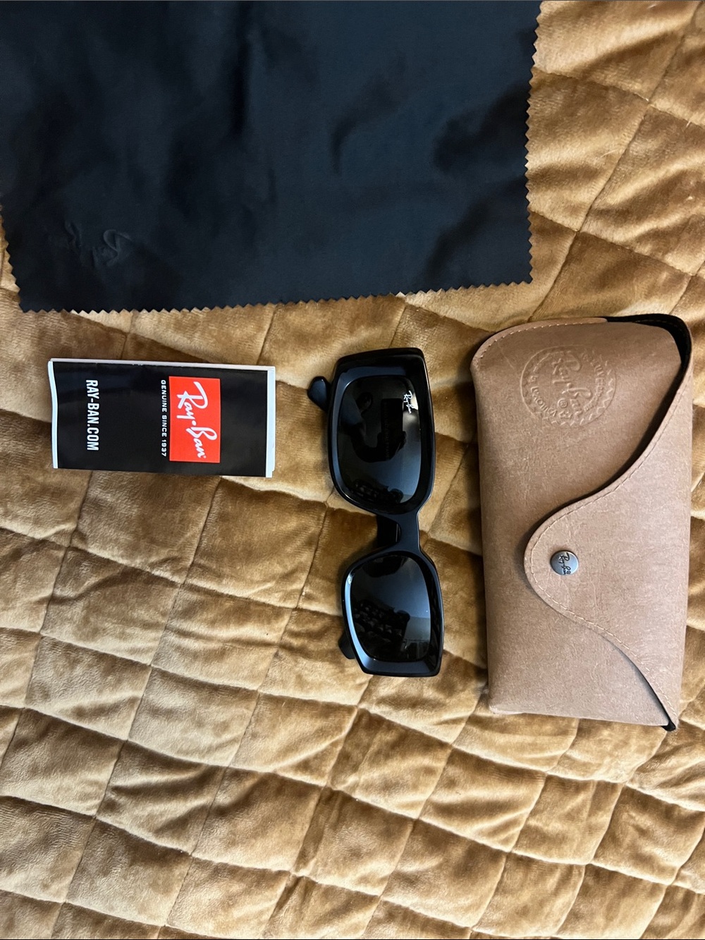 🔥RAY-BAN KILIANE BIO-BASED UNISEX BLACK RECTANGULAR SUMGLASSES WITH CASE